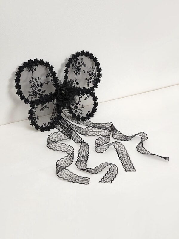 Black butterfly wings for a girl for a party