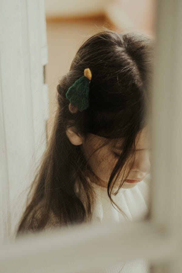 Christmas hair clip for a girl, Christmas tree