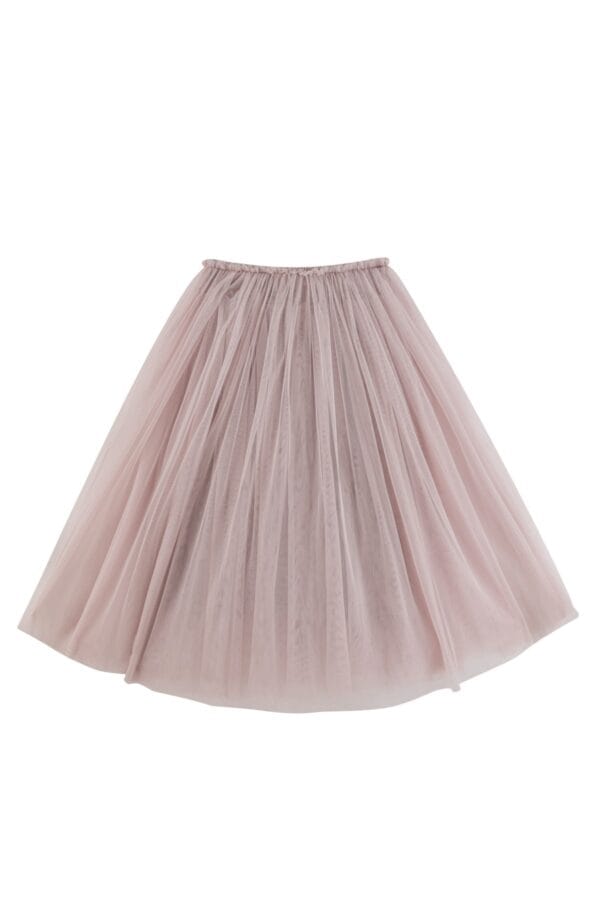 Long tulle skirt in light pink for a girl, light and airy.
