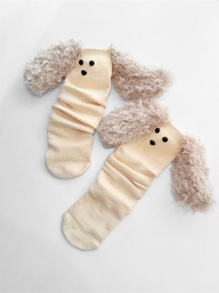 Girls' beige socks with 3D puppy - Clothes