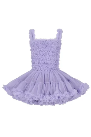 Lavendelfarbenes Mädchenkleid mit Rüschen und Raffungen, mit Trägern